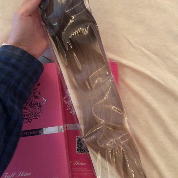 Full Shine 18 inch tape in extensions - Picture 4 of 4